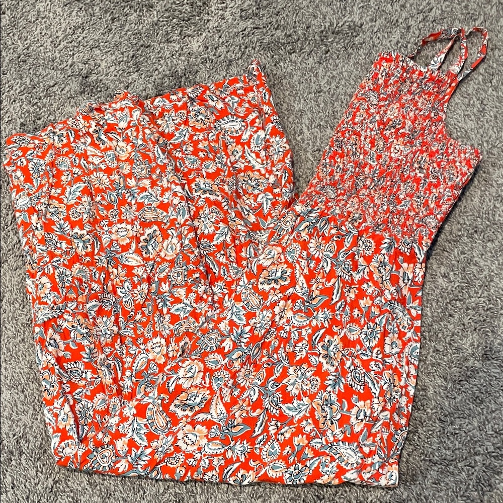 Old navy size small Floral Red and White Maxi Dress